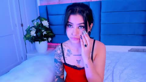 Snapshot of dakottahill chatting on February 8, 2:27 pm online show from February 8, 2:27 pm