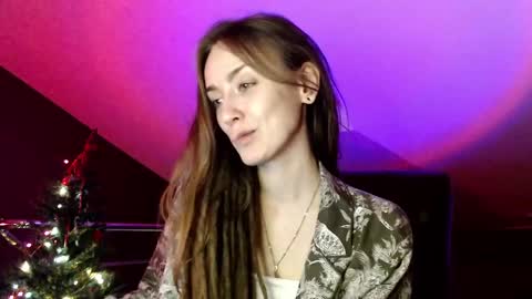 Dalia  online show from January 3, 1:24 pm