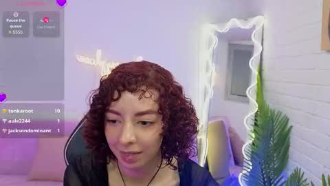 Snapshot of daliaa_tay chatting on September 16, 4:04 am DALIA online show from September 16, 4:04 am