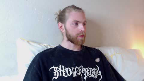 Snapshot of damien_diamond chatting on January 5, 9:47 pm damien_diamond online show from January 5, 9:47 pm