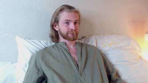 Snapshot of damien_diamond chatting on December 5, 10:39 pm damien_diamond online show from December 5, 10:39 pm