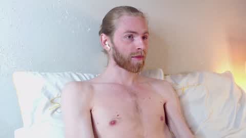 Snapshot of damien_diamond chatting on January 11, 9:04 pm damien_diamond online show from January 11, 9:04 pm