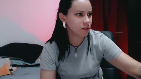dani y jocelyn online show from February 14, 8:48 pm
