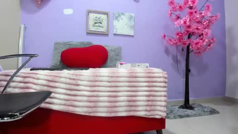 dani jones online show from February 28, 7:03 pm