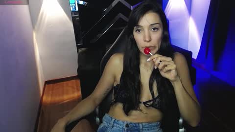 Dani online show from February 2, 6:20 pm
