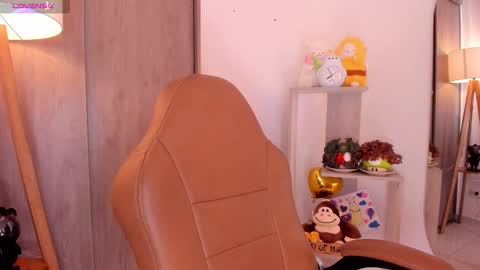 Snapshot of daniellerose_ chatting on September 12, 9:06 pm Danielle Rose online show from September 12, 9:06 pm