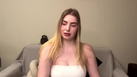 dannamissss online show from March 3, 11:33 am