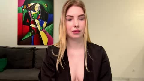 dannamissss online show from December 23, 11:17 pm