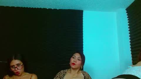 dannamomcerrat online show from January 21, 4:21 am