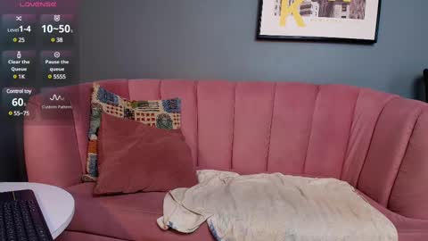 Dante Fox online show from March 4, 3:48 pm
