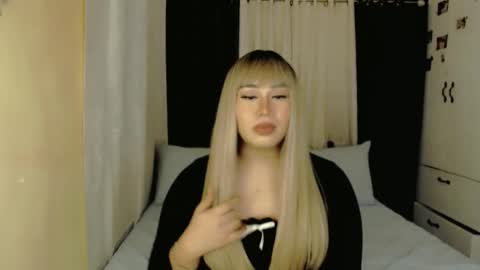 DARCY online show from December 1, 5:15 pm