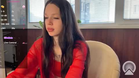 Snapshot of darina_night chatting on March 12, 5:24 am Darina Night online show from March 12, 5:24 am