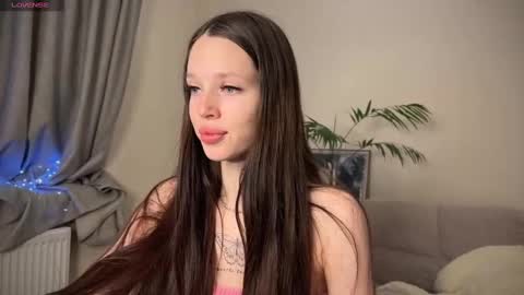 Snapshot of darina_night chatting on February 6, 8:13 pm Darina Night online show from February 6, 8:13 pm