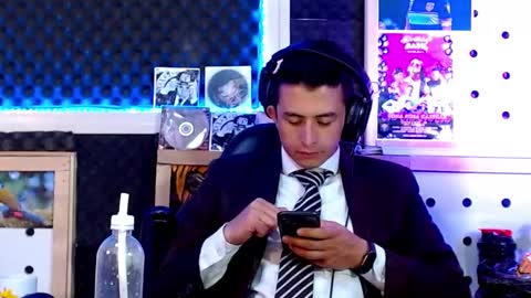 Snapshot of darko0717 chatting on March 4, 12:29 am DARKO0717 online show from March 4, 12:29 am