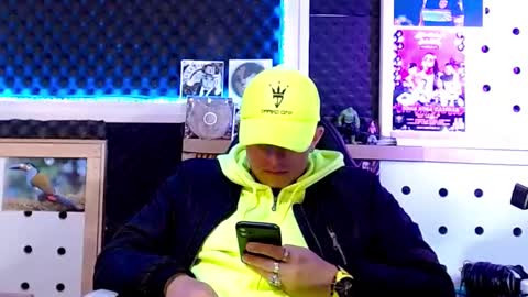 Snapshot of darko0717 chatting on February 16, 12:30 am DARKO0717 online show from February 16, 12:30 am