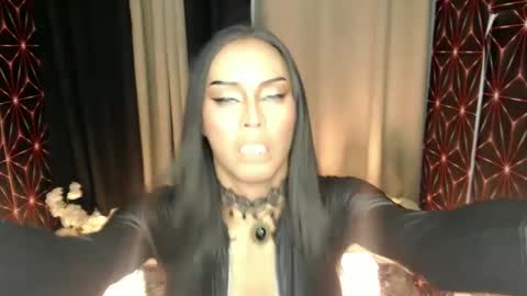 Snapshot of darksoul_mistress chatting on March 4, 4:27 am HAPPY BIRTHDAY MISTRESS MADRIANA online show from March 4, 4:27 am