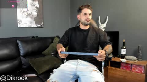 Snapshot of davevilboy chatting on January 30, 12:27 pm Daves online show from January 30, 12:27 pm