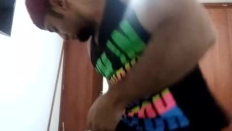 Snapshot of davidcr89 chatting on September 16, 6:05 am davidcr89 online show from September 16, 6:05 am