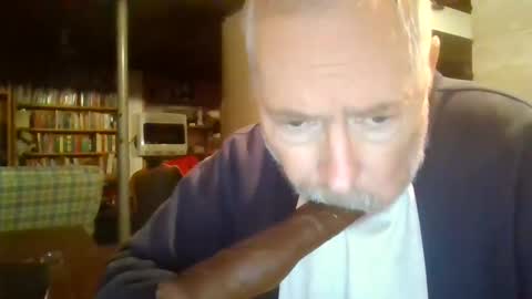 Deepthroat My Big Dildos online show from February 13, 5:01 pm