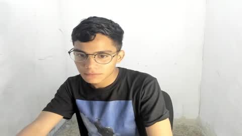 deivi_colins online show from September 17, 3:32 am