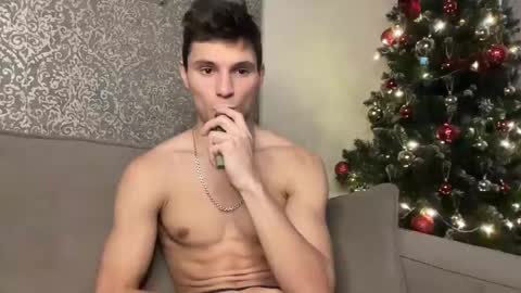 Den online show from December 14, 11:18 am
