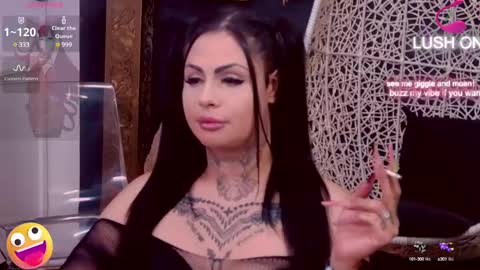 denychantall online show from December 2, 5:21 pm