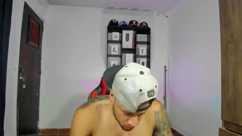 dereckgreen online show from January 15, 10:02 pm