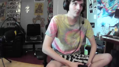Snapshot of derekdings chatting on February 28, 3:15 pm derekdings online show from February 28, 3:15 pm