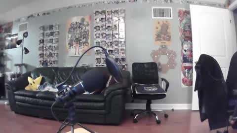Snapshot of derekdings chatting on February 5, 12:10 am derekdings online show from February 5, 12:10 am