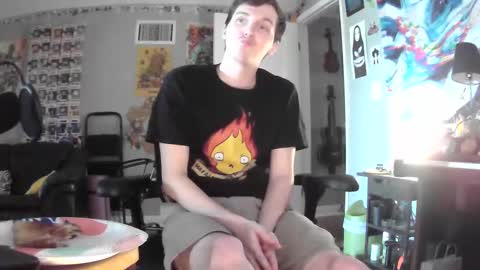 Snapshot of derekdings chatting on December 22, 6:04 pm derekdings online show from December 22, 6:04 pm
