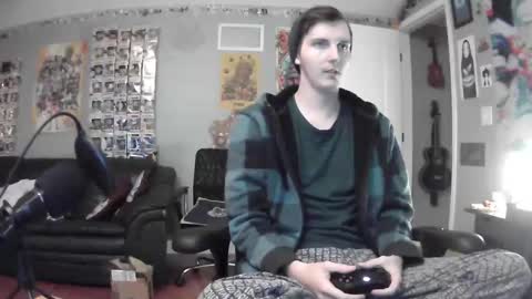 Snapshot of derekdings chatting on January 9, 12:09 pm derekdings online show from January 9, 12:09 pm