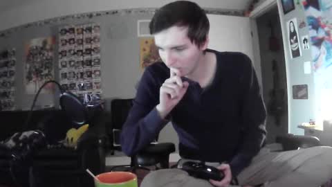 Snapshot of derekdings chatting on January 21, 3:54 pm derekdings online show from January 21, 3:54 pm