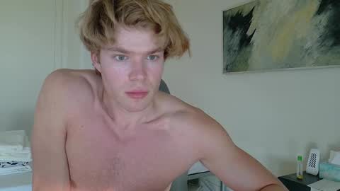 desaad_98 online show from March 3, 3:54 pm
