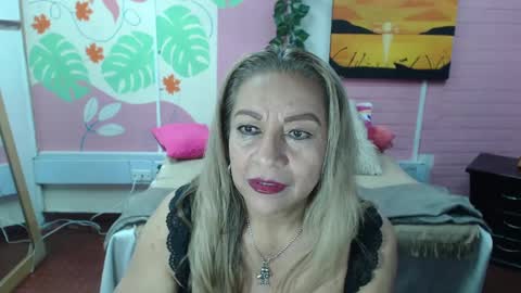 Snapshot of desire_latin chatting on January 17, 5:19 pm VALERIA online show from January 17, 5:19 pm