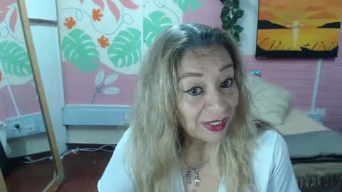Snapshot of desire_latin chatting on March 11, 3:34 pm VALERIA online show from March 11, 3:34 pm