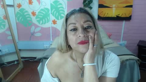 Snapshot of desire_latin chatting on September 16, 4:21 pm VALERIA online show from September 16, 4:21 pm