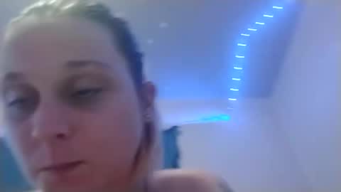 Snapshot of destinyqueen2025 chatting on September 19, 9:24 am Cookie online show from September 19, 9:24 am