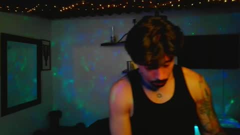 Snapshot of dickdamian_ chatting on December 18, 1:15 am Damin online show from December 18, 1:15 am