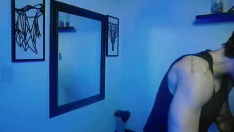 Snapshot of dickdamian_ chatting on December 22, 10:04 pm Damin online show from December 22, 10:04 pm