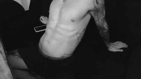 Snapshot of dickdamian_ chatting on January 19, 7:26 pm Damin online show from January 19, 7:26 pm