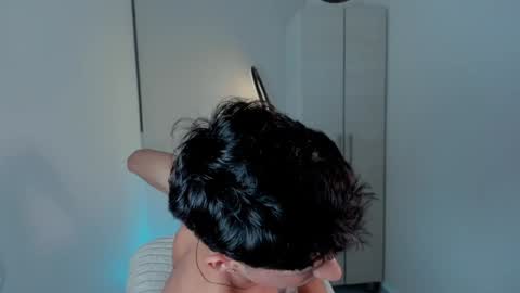 Fabian online show from December 7, 3:42 am