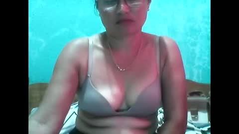 Dimple online show from February 17, 3:04 am