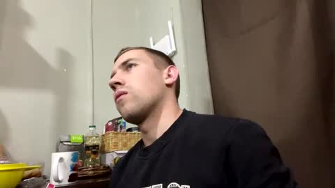 D  V  online show from January 8, 5:26 pm
