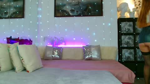 Dina online show from February 8, 2:36 am