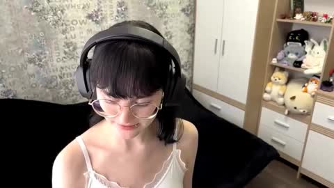 Snapshot of dodiebabikian chatting on September 14, 12:17 pm Annie PVT IS OPEN online show from September 14, 12:17 pm