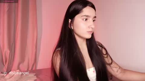 Snapshot of dolceangel__ chatting on September 18, 4:05 am Blair online show from September 18, 4:05 am