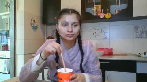 Snapshot of doll_stylish_ chatting on February 10, 7:26 am dol online show from February 10, 7:26 am