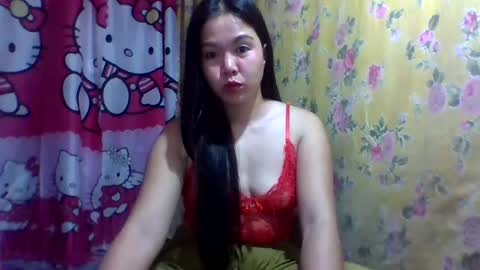 Snapshot of dolly_cute28 chatting on February 23, 8:22 pm dolly_cute28 online show from February 23, 8:22 pm