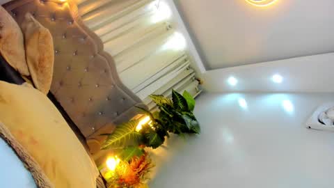 Snapshot of dominantgoddessontop chatting on March 3, 1:31 am CALL ME BABY BELLA online show from March 3, 1:31 am