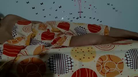 Snapshot of donnaconforme chatting on January 6, 12:57 pm Dona online show from January 6, 12:57 pm